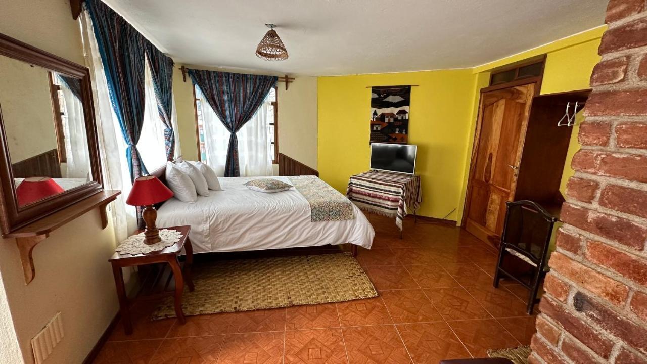 באניוס Hotel Donde Ivan מראה חיצוני תמונה