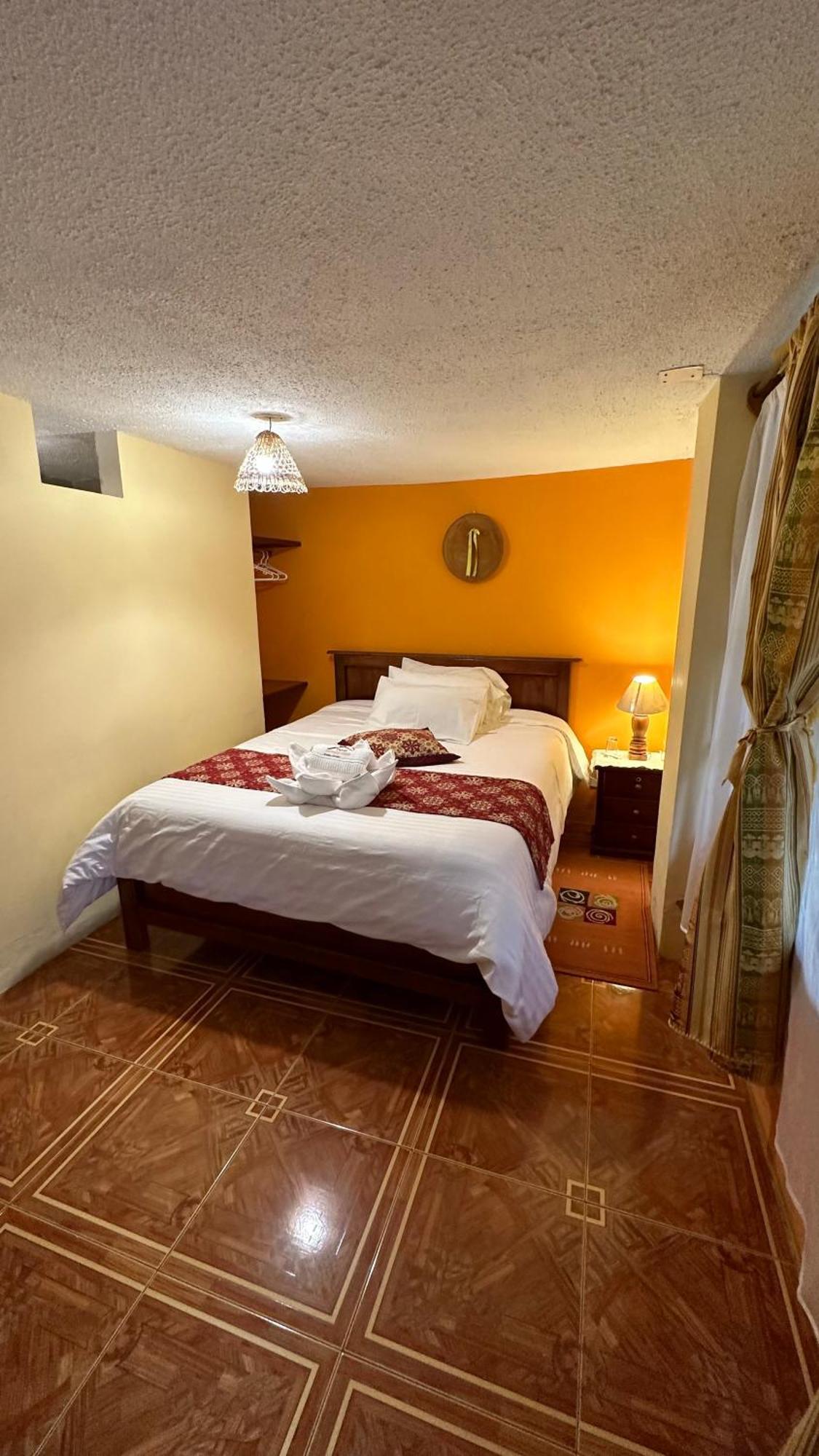 באניוס Hotel Donde Ivan מראה חיצוני תמונה