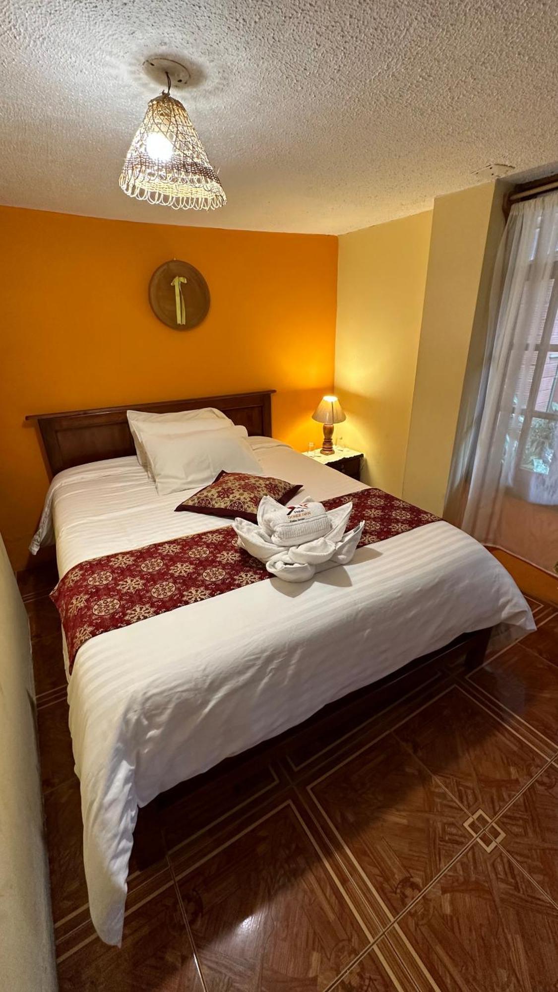 באניוס Hotel Donde Ivan מראה חיצוני תמונה