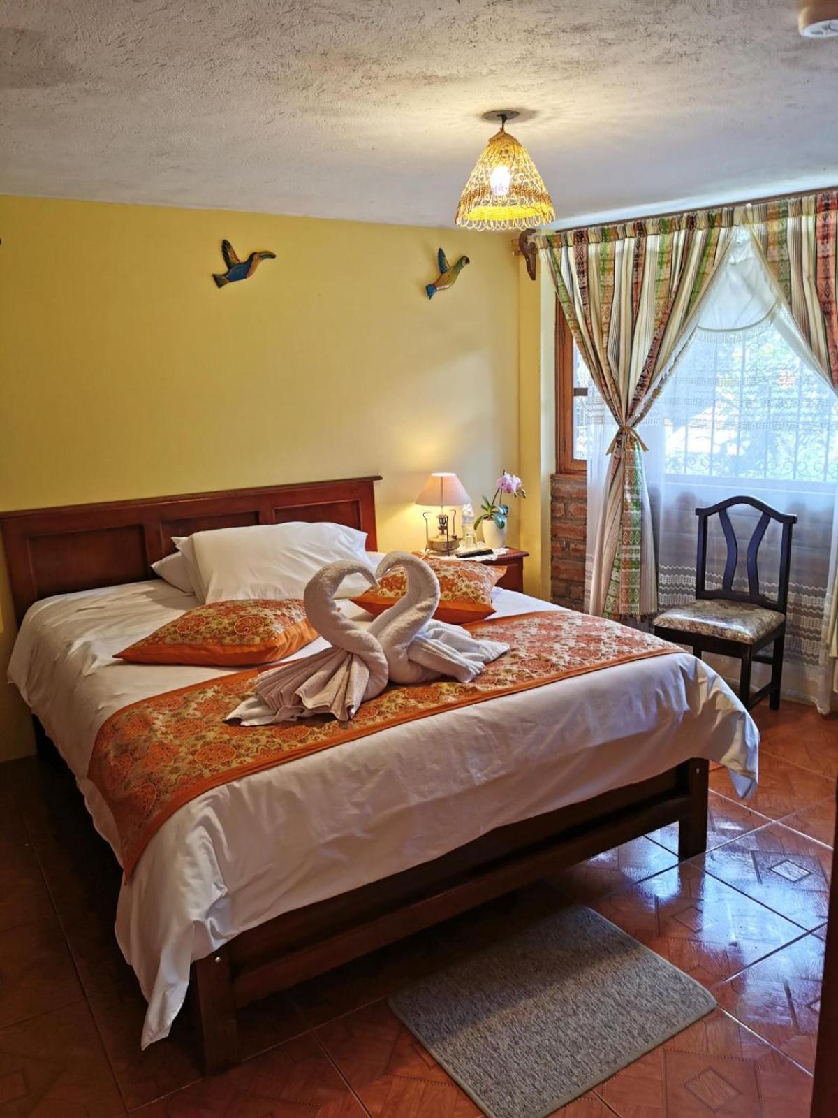 באניוס Hotel Donde Ivan מראה חיצוני תמונה