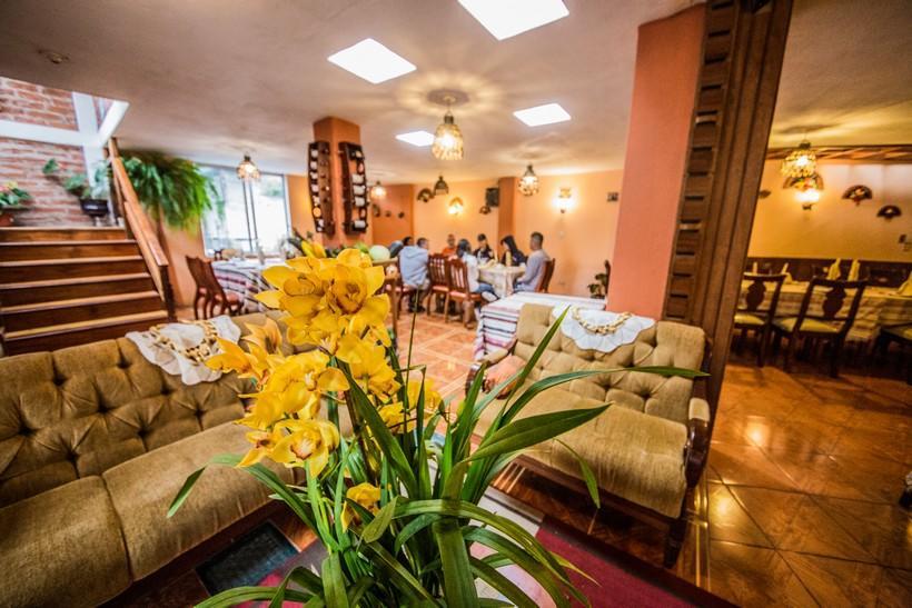 באניוס Hotel Donde Ivan מראה חיצוני תמונה